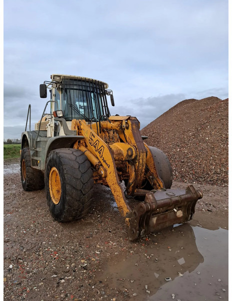 Chargeuse sur pneus Liebherr L 544