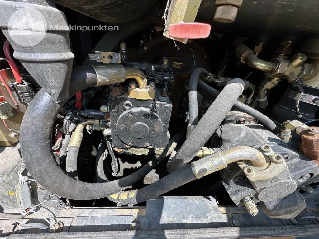 Chargeuse sur pneus Liebherr L 544