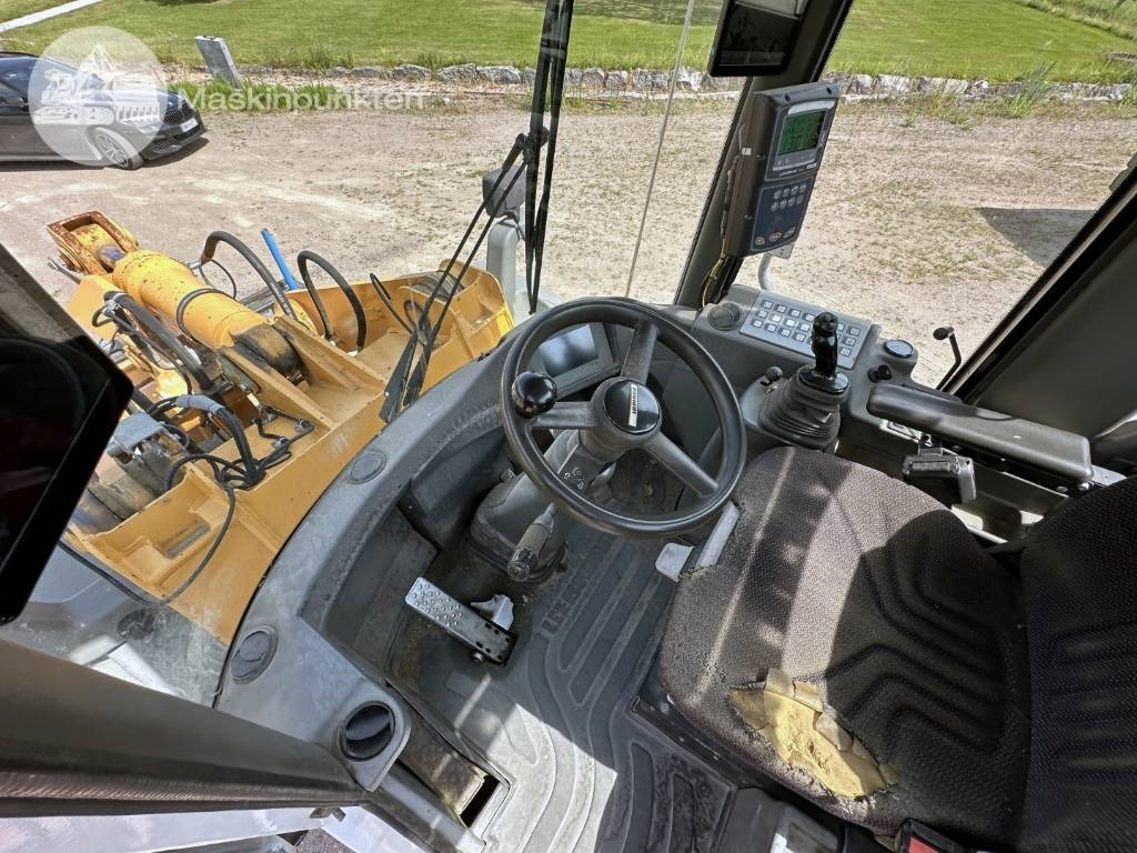 Chargeuse sur pneus Liebherr L 544