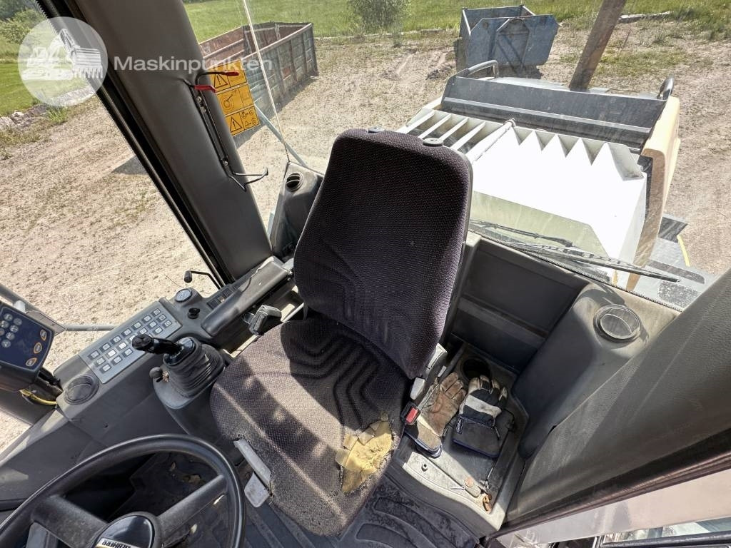 Chargeuse sur pneus Liebherr L 544