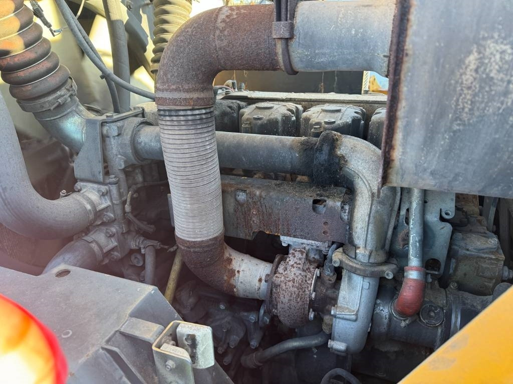 Chargeuse sur pneus Liebherr L 556