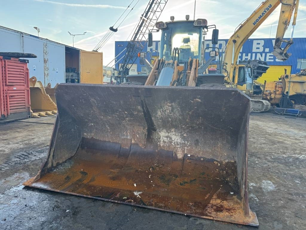 Chargeuse sur pneus Liebherr L 556