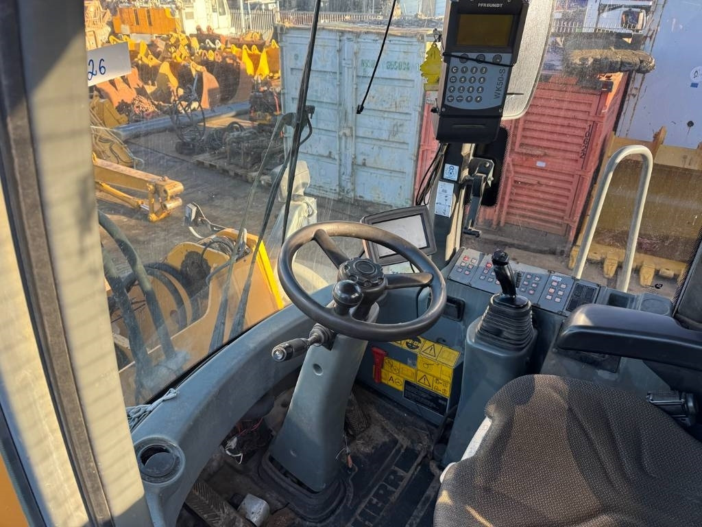 Chargeuse sur pneus Liebherr L 556