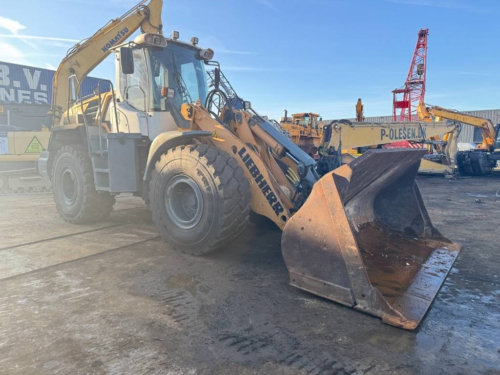 Chargeuse sur pneus Liebherr L 556