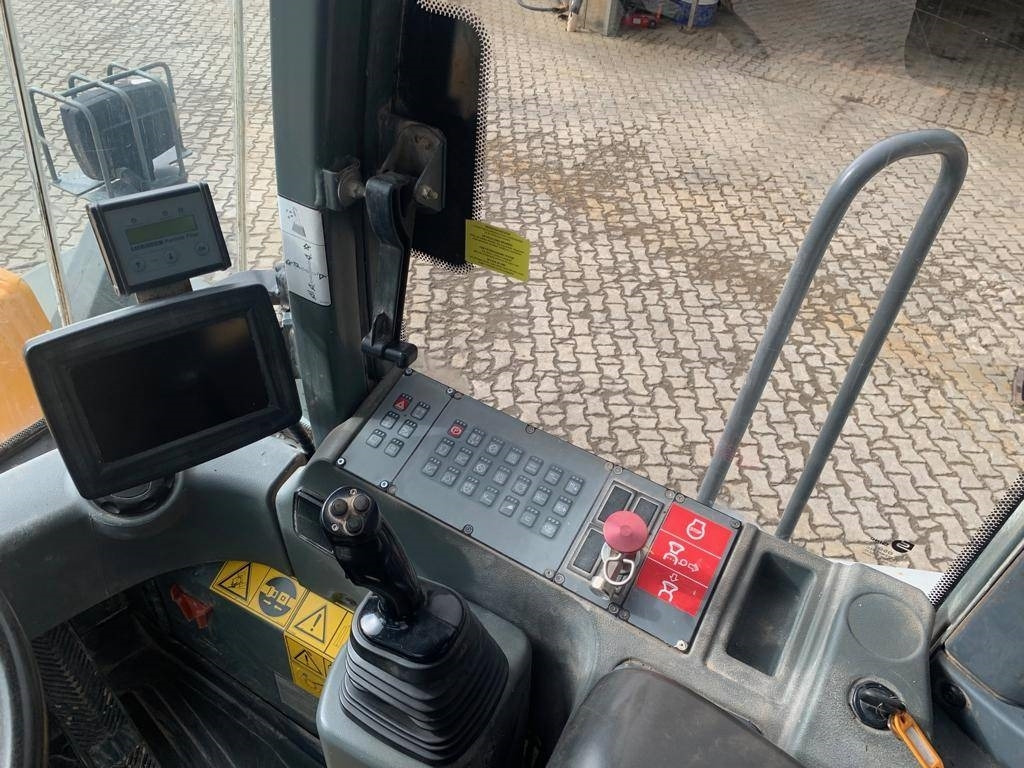 Chargeuse sur pneus Liebherr L 576
