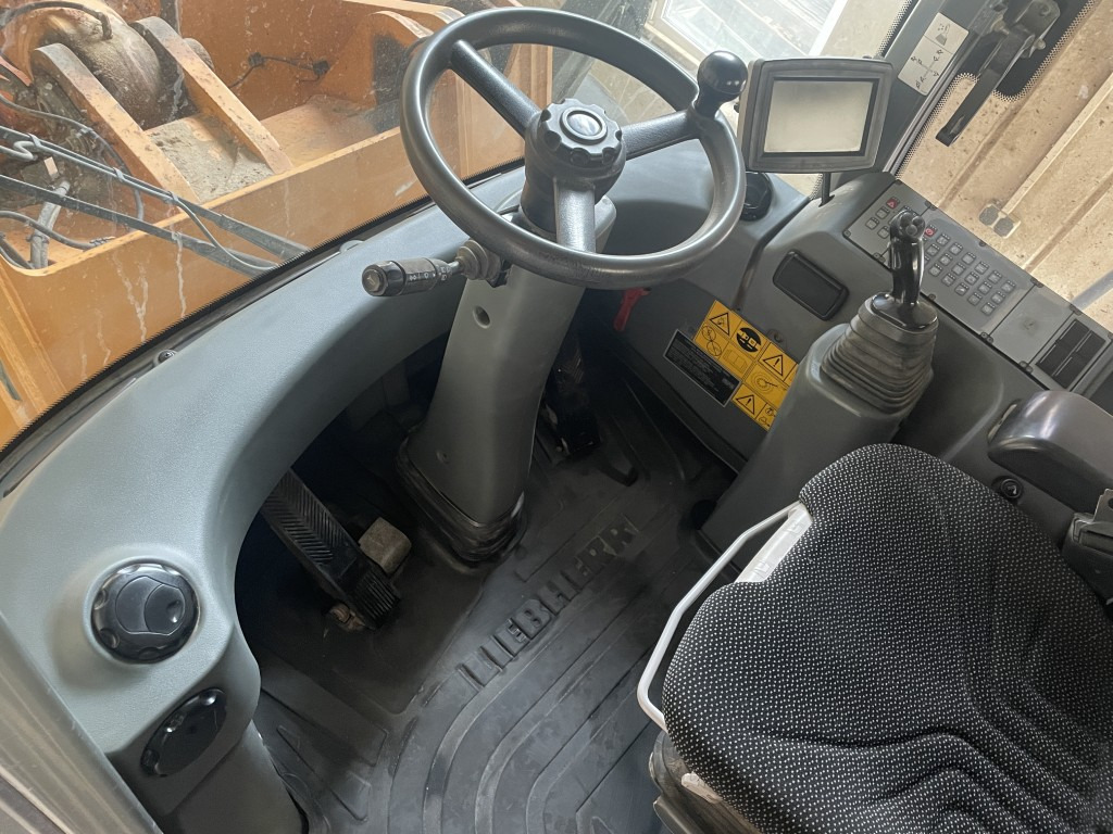 Chargeuse sur pneus Liebherr L 576