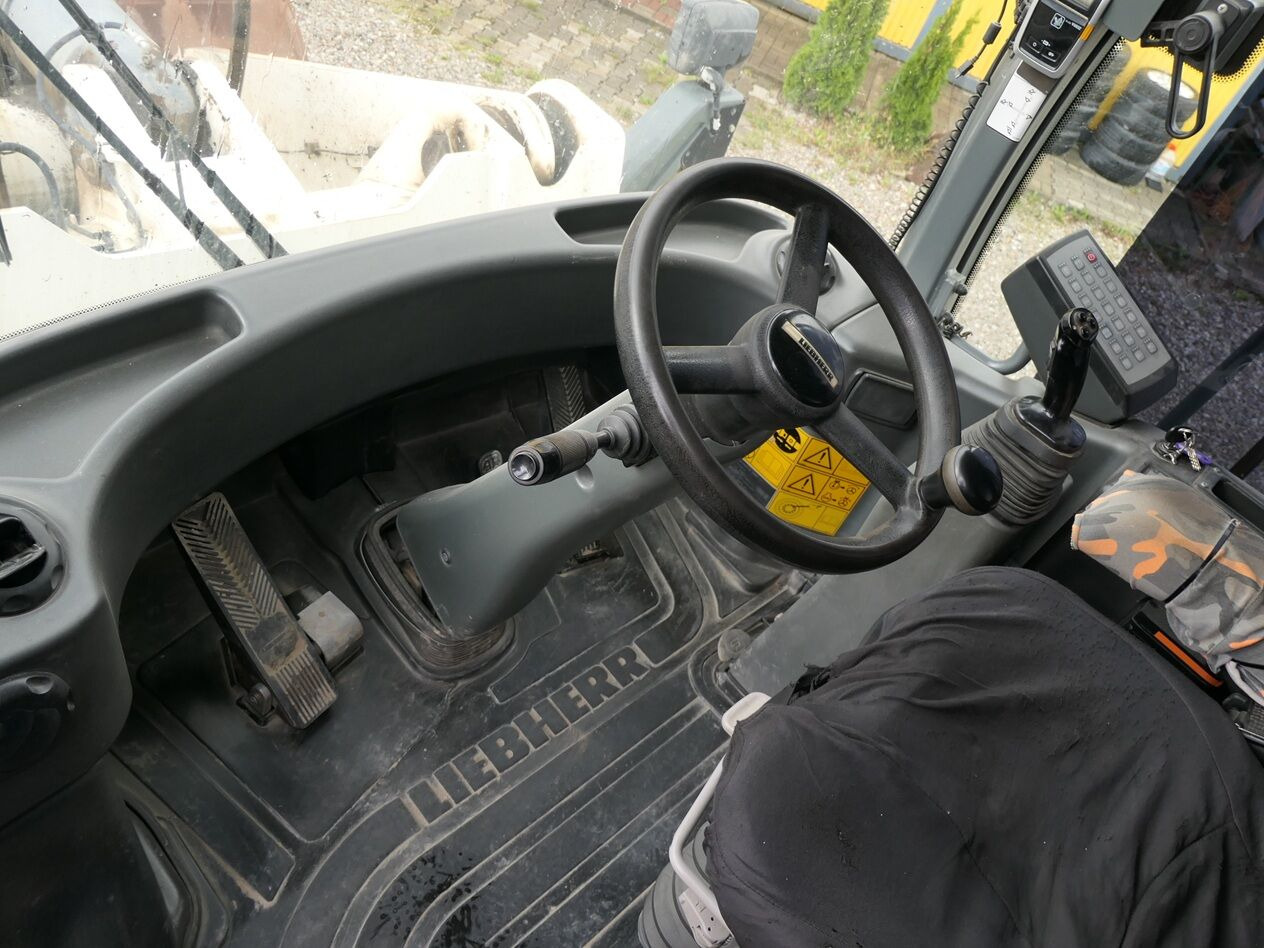 Chargeuse sur pneus Liebherr L 576