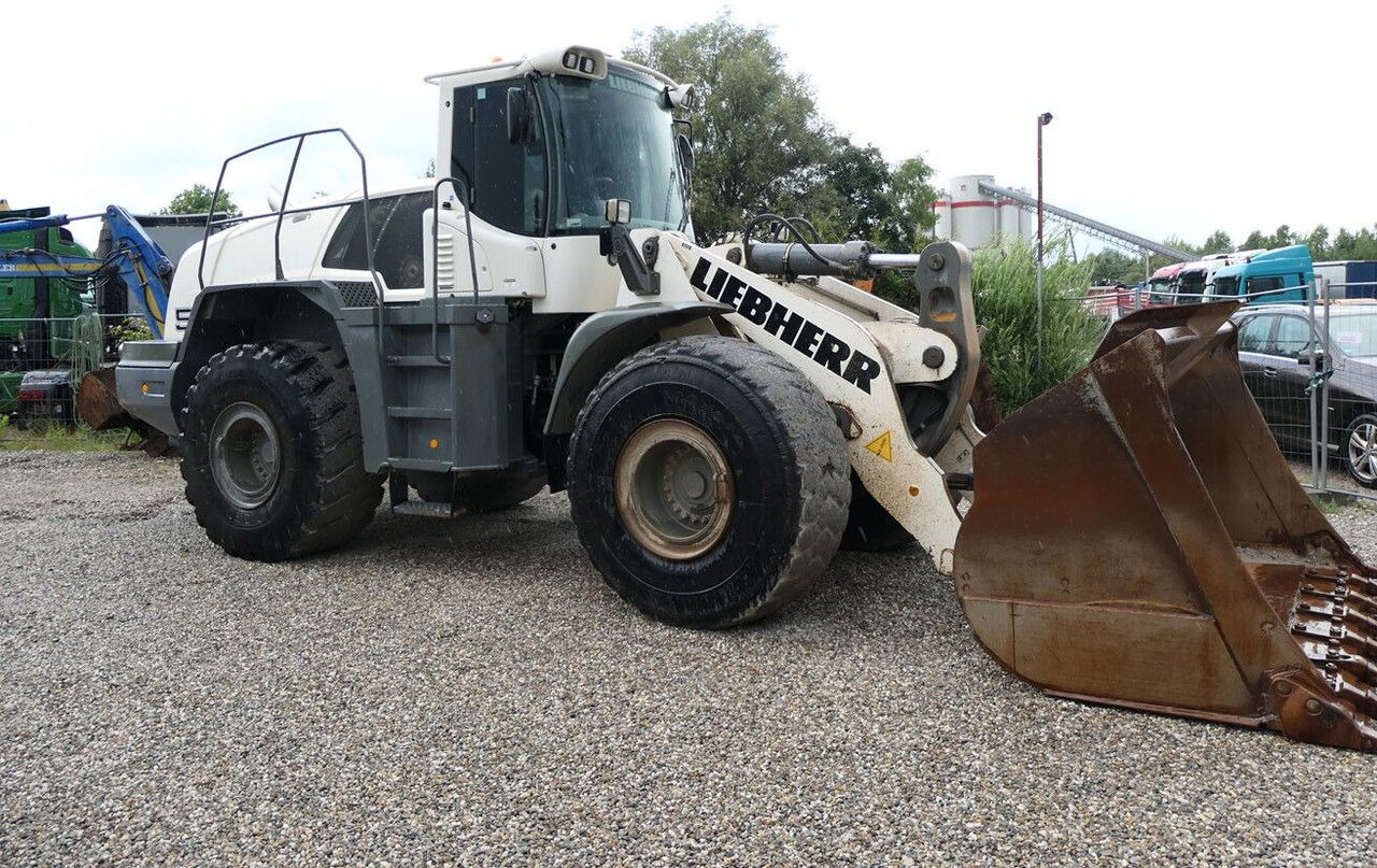 Chargeuse sur pneus Liebherr L 576