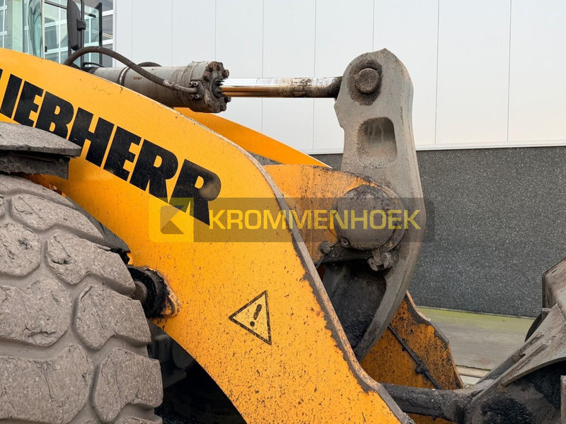 Chargeuse sur pneus Liebherr L 576 Xpower