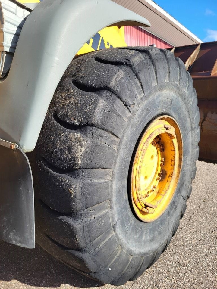 Chargeuse sur pneus Liebherr L 586 2Plus2