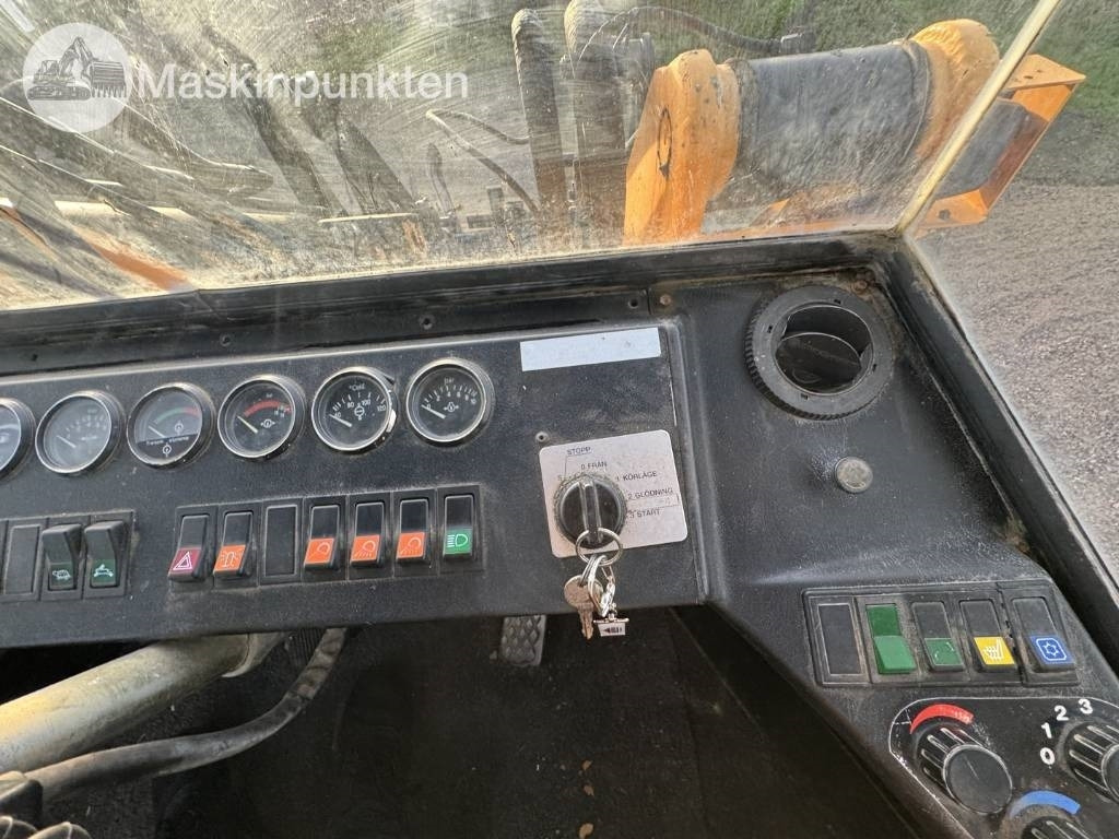 Chargeuse sur pneus Ljungby 1118 Hjullastare