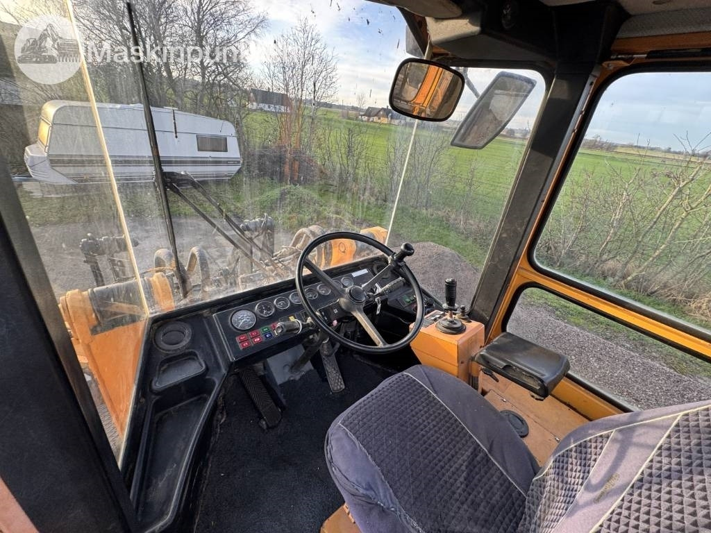 Chargeuse sur pneus Ljungby 1118 Hjullastare