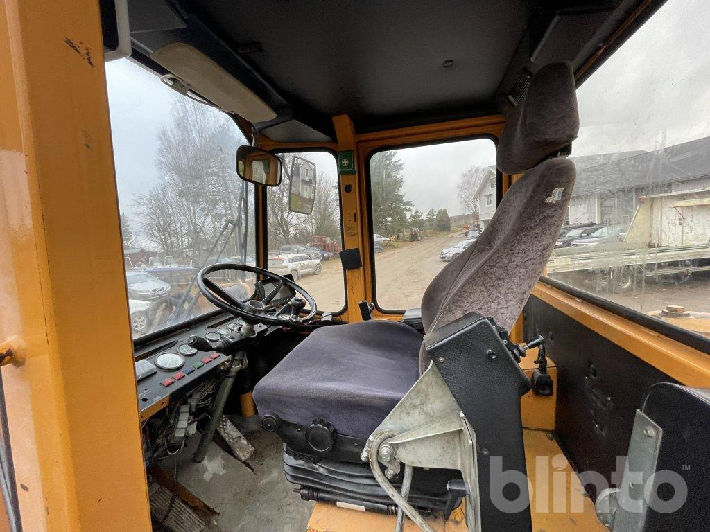 Chargeuse sur pneus Ljungby 1321