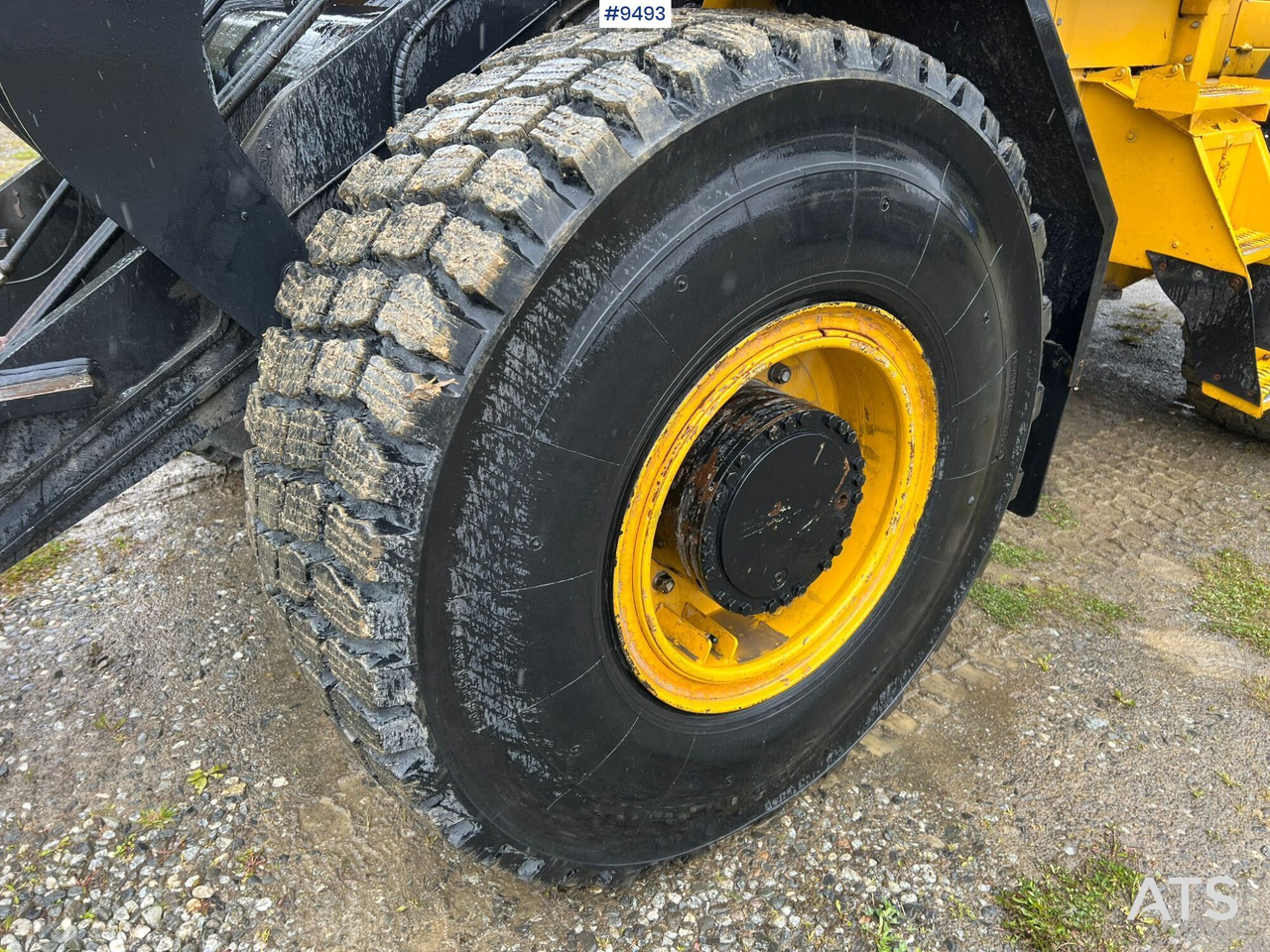 Chargeuse sur pneus Ljungby L14 Wheel loader (VIDEO)