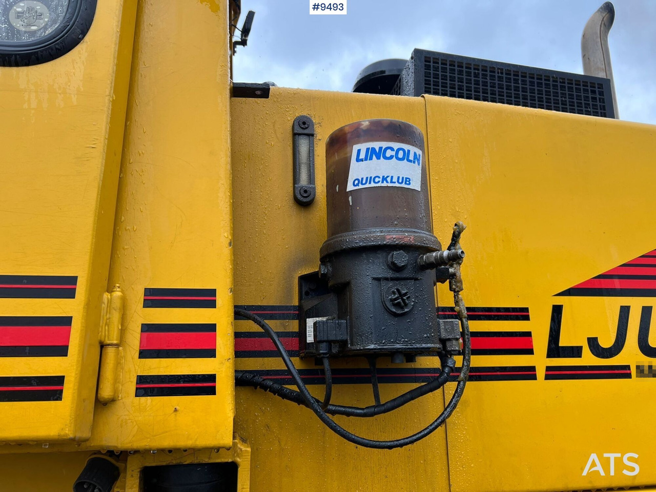 Chargeuse sur pneus Ljungby L14 Wheel loader (VIDEO)