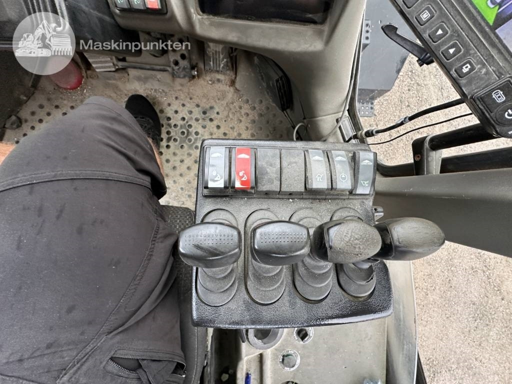 Chargeuse sur pneus Ljungby L 20