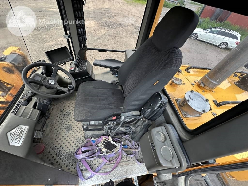 Chargeuse sur pneus Ljungby L 20