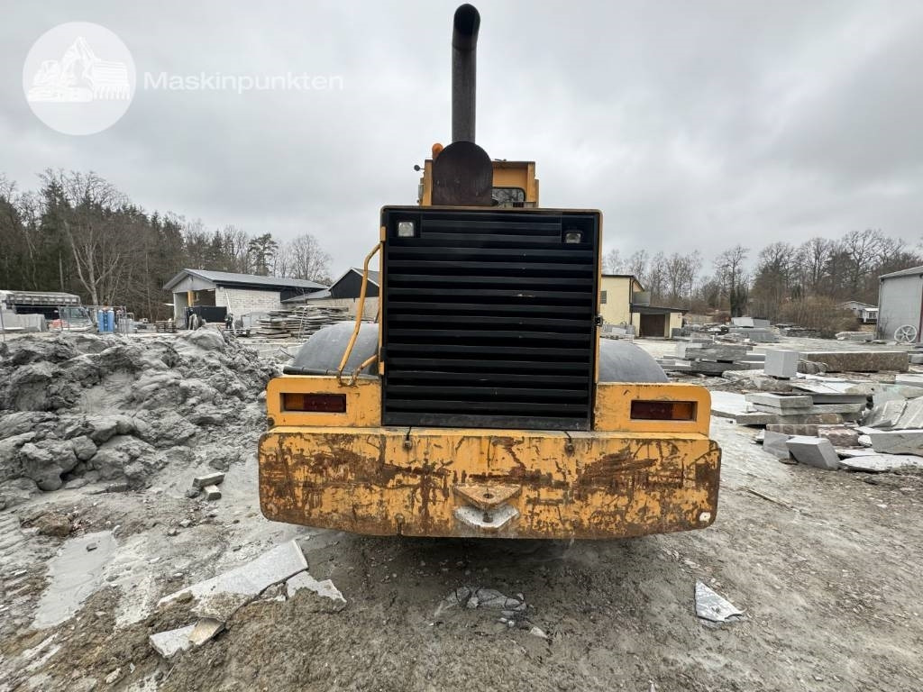Chargeuse sur pneus Ljungby L 25
