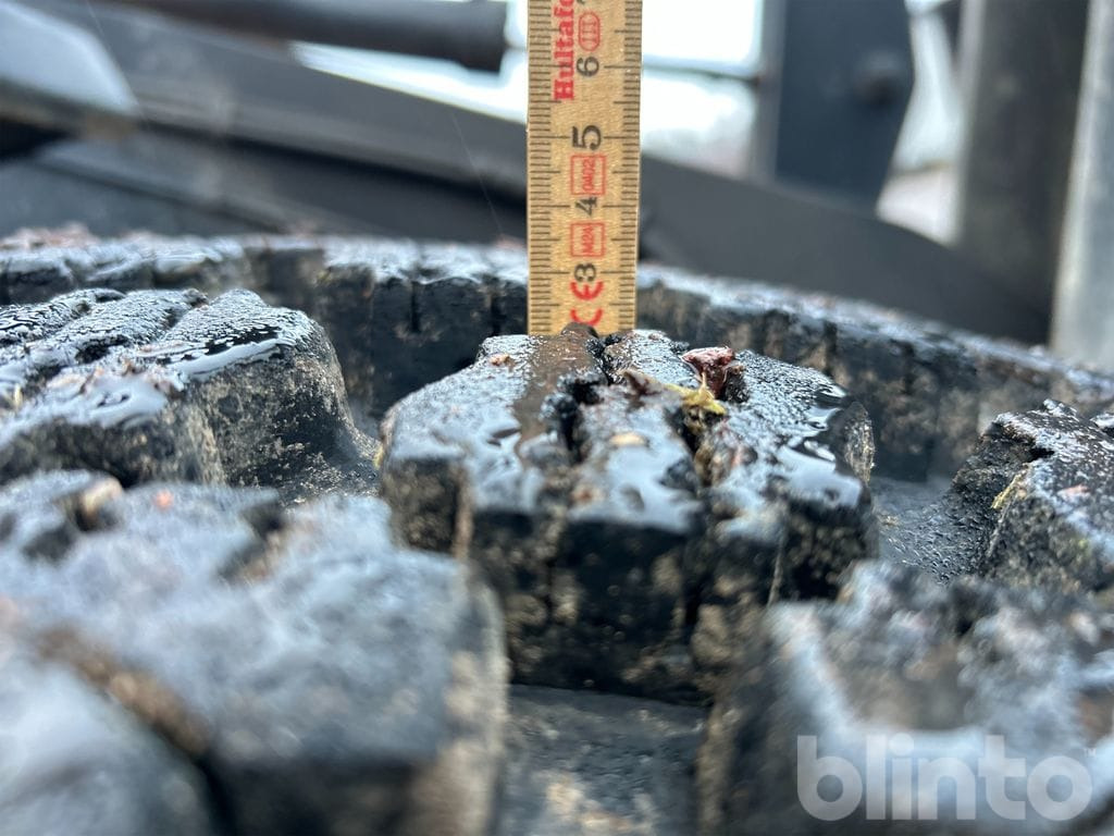 Chargeuse sur pneus Ljungby Maskin L12