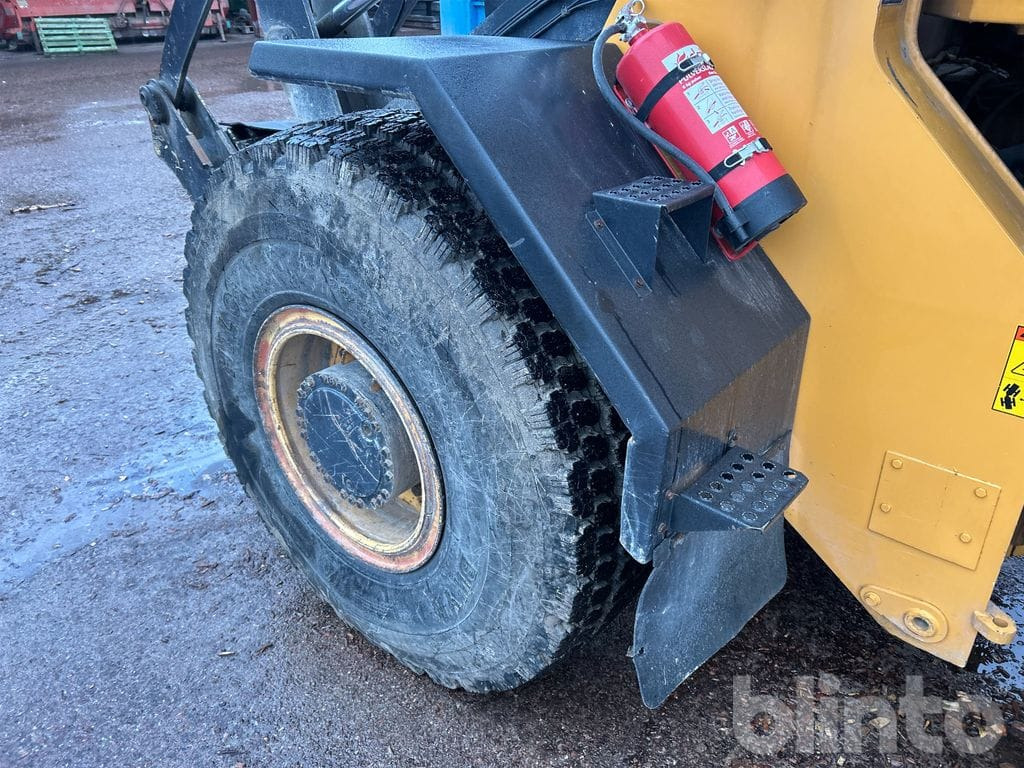 Chargeuse sur pneus Ljungby Maskin L12