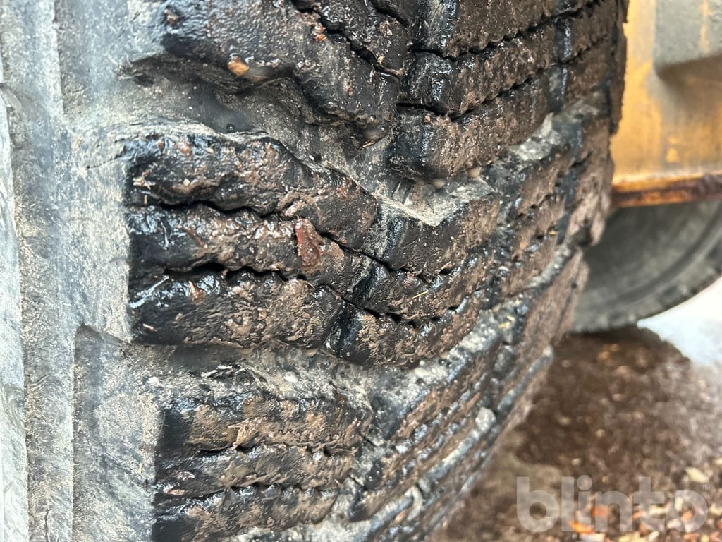 Chargeuse sur pneus Ljungby Maskin L12