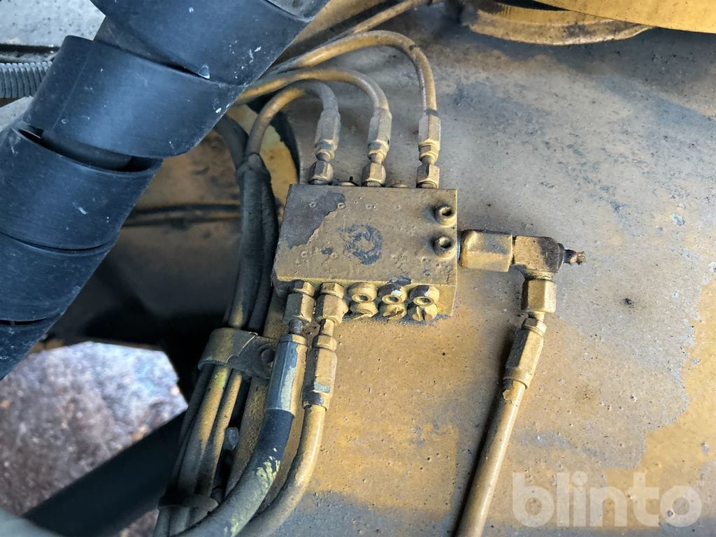 Chargeuse sur pneus Ljungby Maskin L12