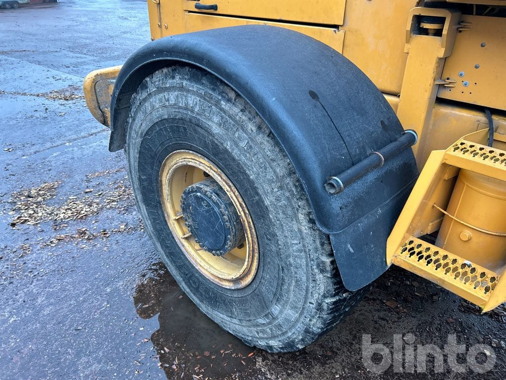 Chargeuse sur pneus Ljungby Maskin L12