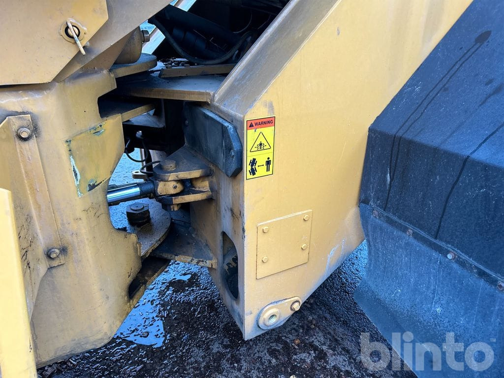 Chargeuse sur pneus Ljungby Maskin L12