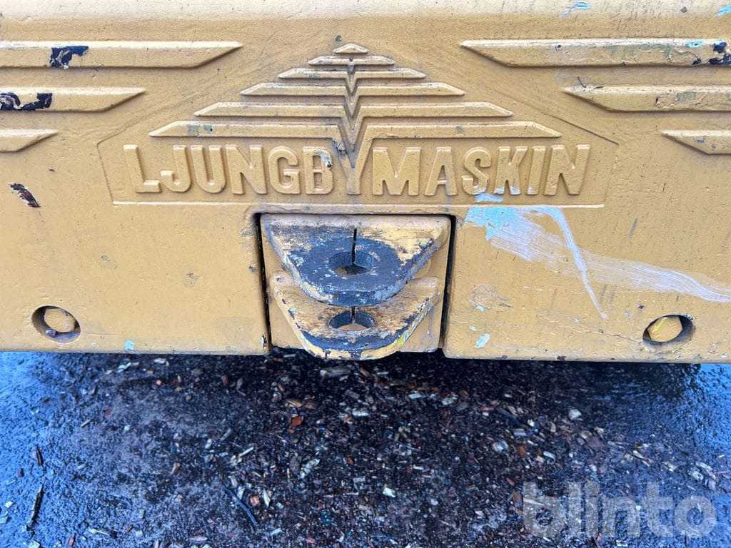 Chargeuse sur pneus Ljungby Maskin L12