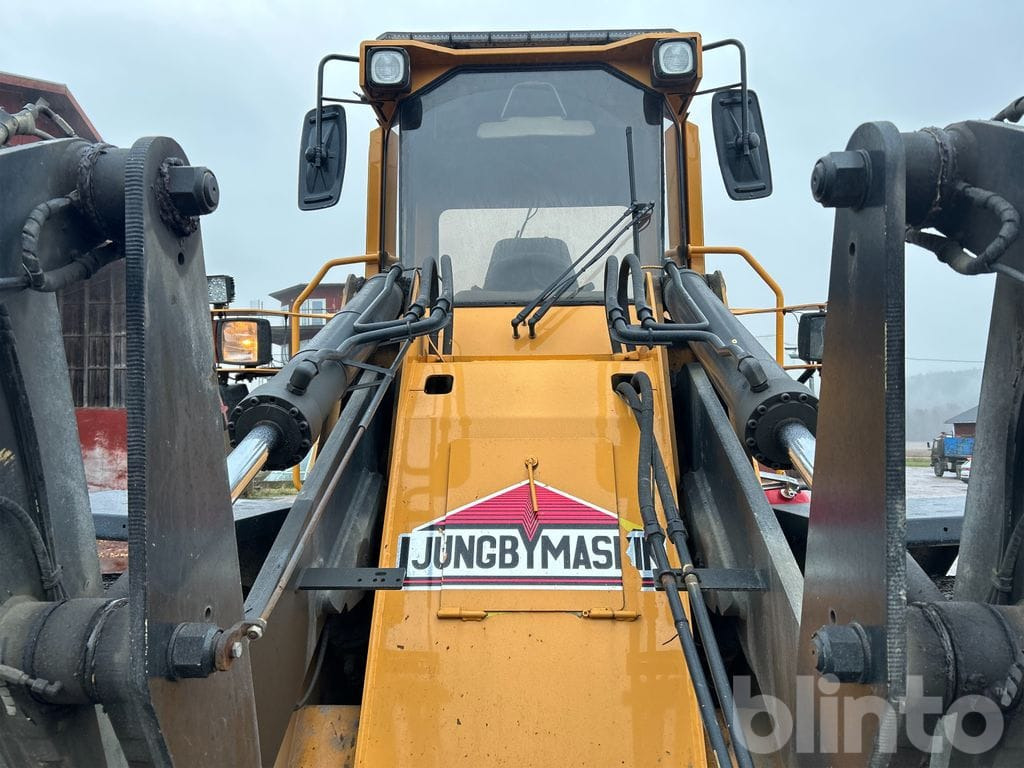 Chargeuse sur pneus Ljungby Maskin L12