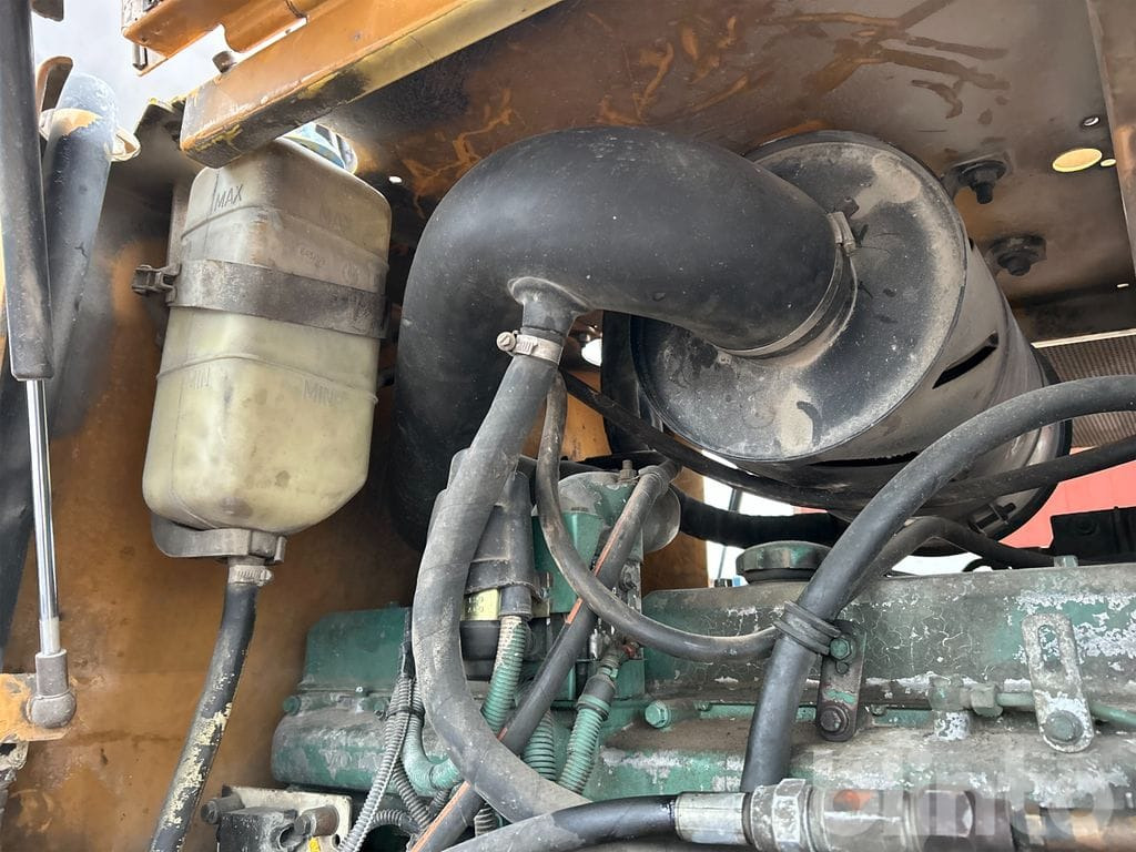 Chargeuse sur pneus Ljungby Maskin L12