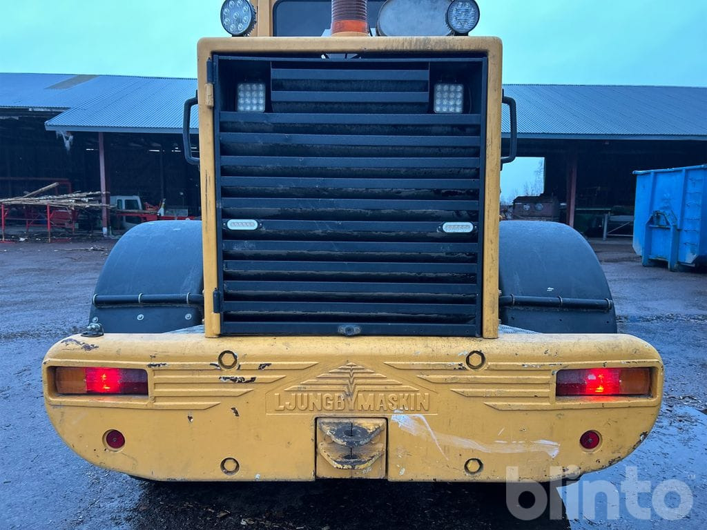 Chargeuse sur pneus Ljungby Maskin L12