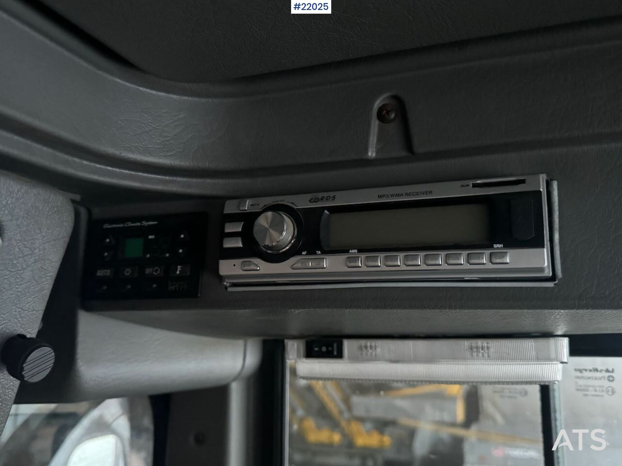 Chargeuse sur pneus Lundberg 6200LSE hjullaster m/ snøfres, skuffe og pallegafler.