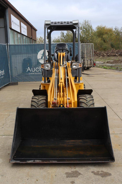 Chargeuse sur pneus MAMMUT H3B11