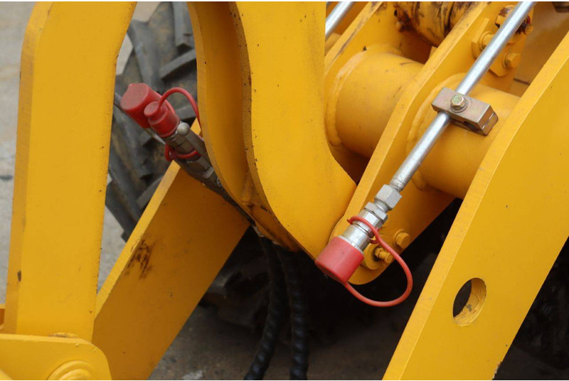 Chargeuse sur pneus MAMMUT H3B11