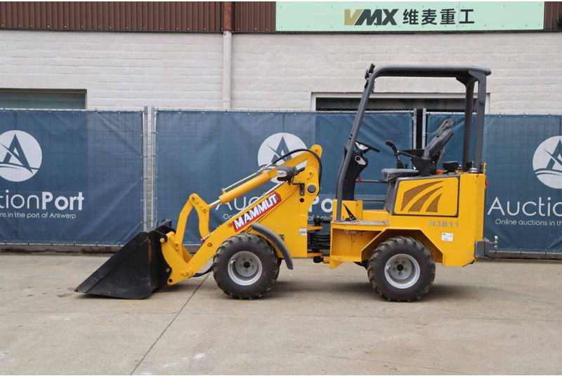 Chargeuse sur pneus MAMMUT H3B11