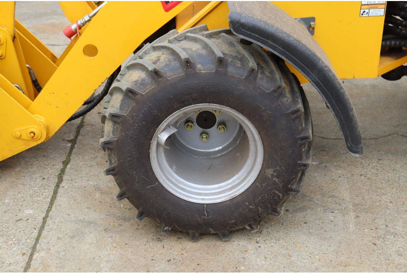 Chargeuse sur pneus MAMMUT H3B11