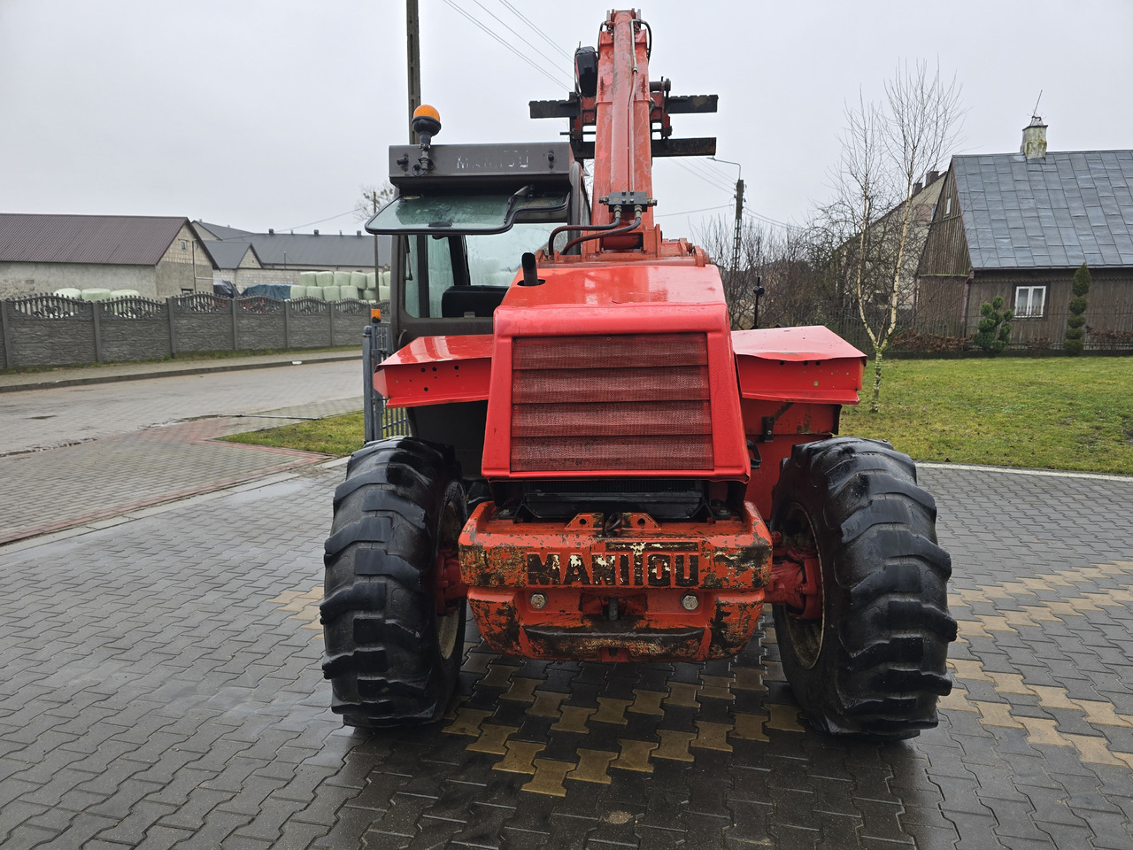 Chargeuse sur pneus MANITOU MT 928-4