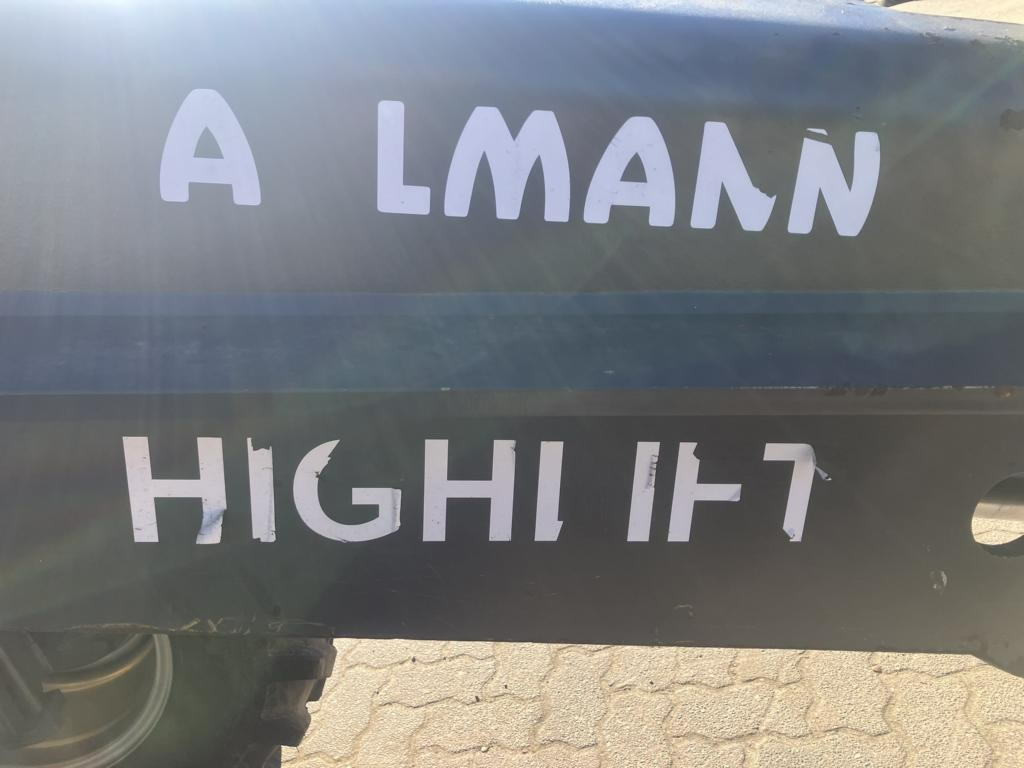 Chargeuse sur pneus MECALAC AX 850