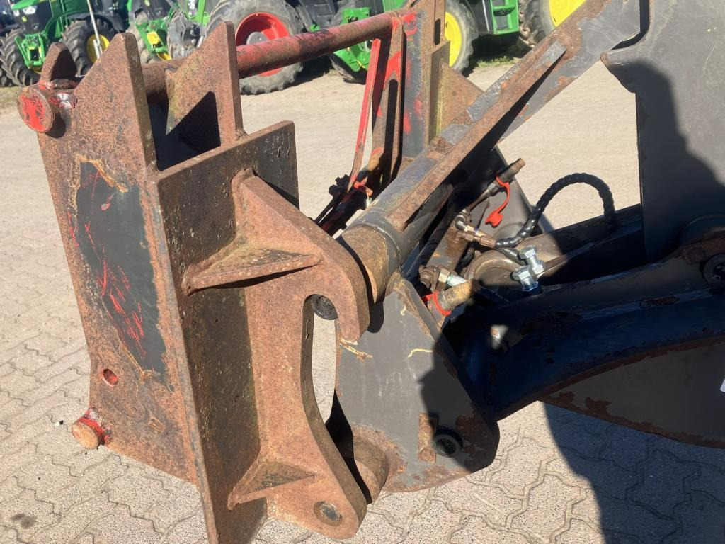 Chargeuse sur pneus MECALAC AX 850