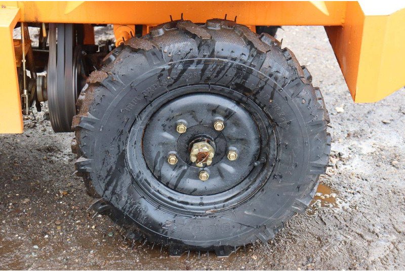 Chargeuse sur pneus Machpro MPL904