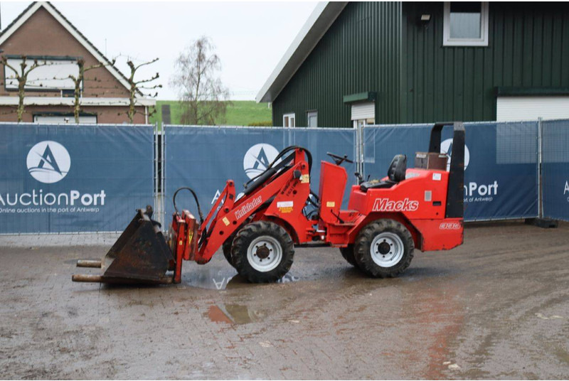 Chargeuse sur pneus Macks 333