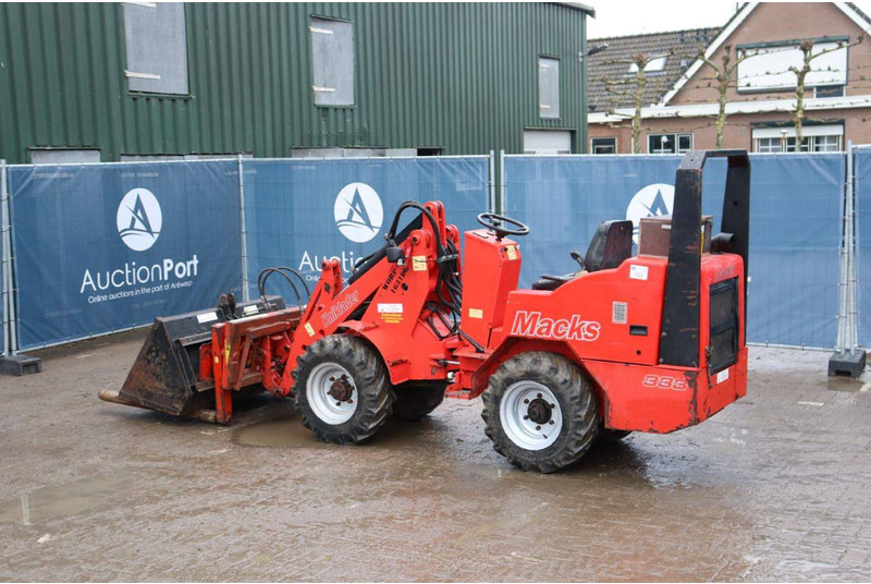 Chargeuse sur pneus Macks 333