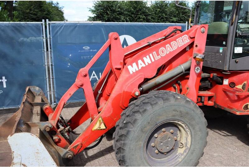 Chargeuse sur pneus Manitou AL 85 T