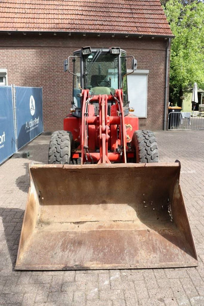Chargeuse sur pneus Manitou AL 85 T