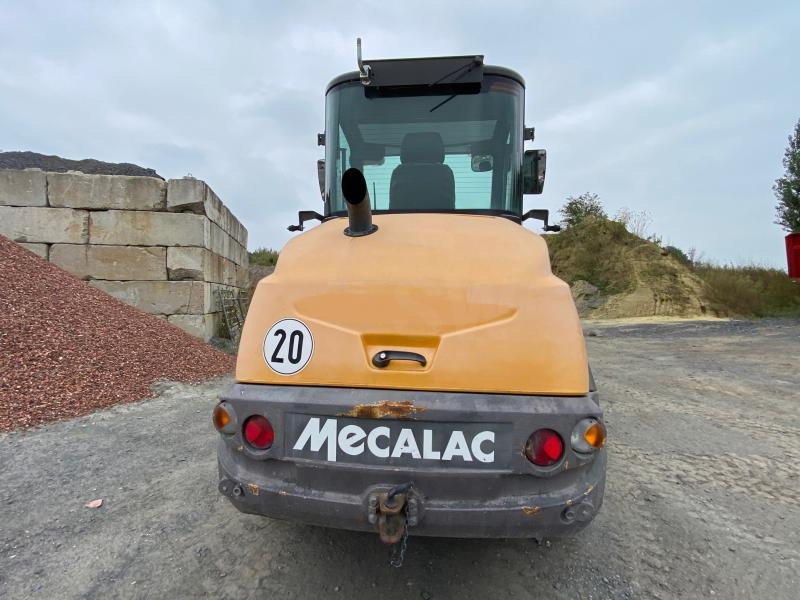 Chargeuse sur pneus Mecalac AS 900