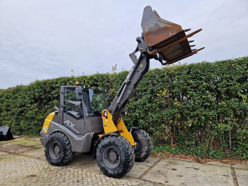 Chargeuse sur pneus Mecalac AX1000