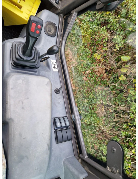 Chargeuse sur pneus Mecalac AX1000