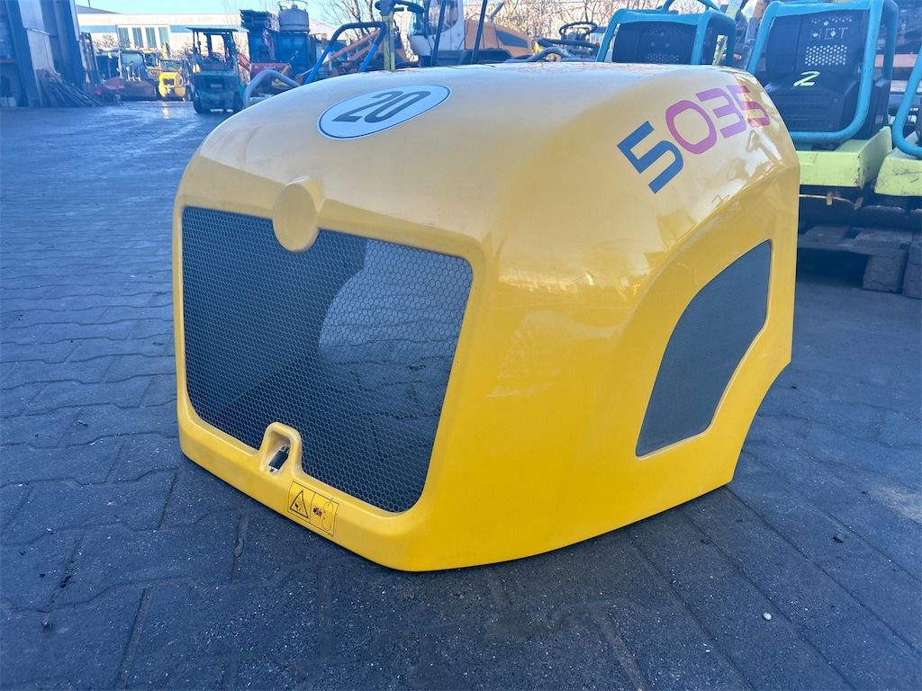 Chargeuse sur pneus Motorhaube Kramer 5035