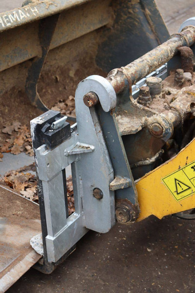 Chargeuse sur pneus Mustang AL 708